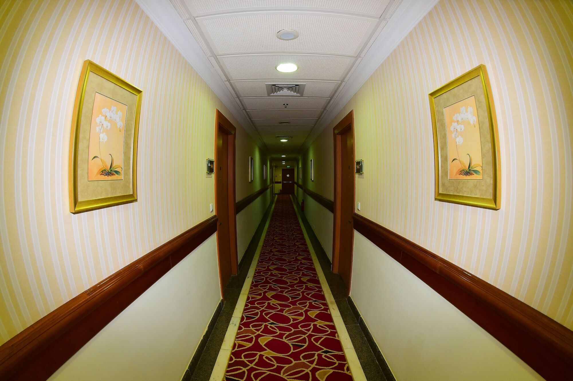 فندق البكيريةفي  فندق وأجنحة رمادا من ويندام القصيم المظهر الخارجي الصورة